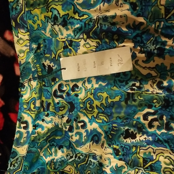 WAS $72. ENDLESS KNOT ART 100% Fully lined Nylon A-line Midi Skirt - Picture 5 of 15